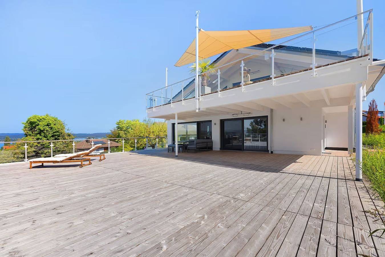 Ganze Ferienwohnung, Seesehnsucht - Ihre exclusive Auszeit am See - 4-Zimmer-Wohnung, Seeblick, Terrasse, 3 Sz, Eg in Gaienhofen, Untersee