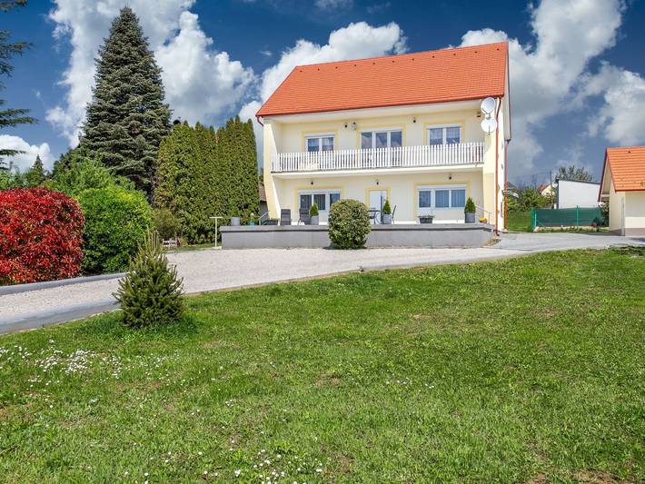 Ferienwohnung für 4 Personen, mit Terrasse und Garten in Westtransdanubien - 2