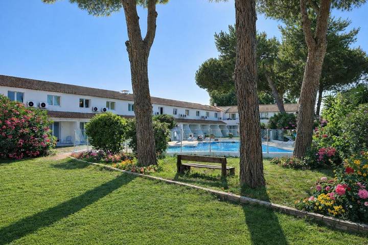 Hôtel pour 2 personnes, avec piscine ainsi que vue et jardin