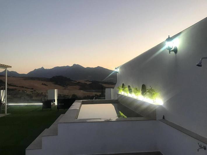 Casa rural para 14 personas, con terraza además de piscina y vistas en Montecorto - 2