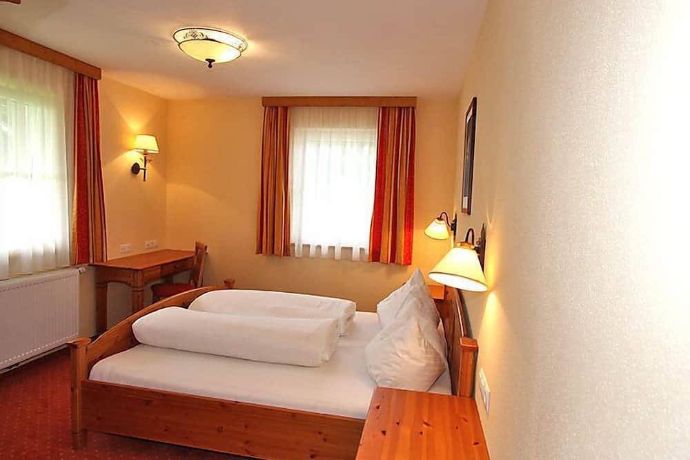 Geheel appartement, Hofresidenz by Interhome in Altenmarkt im Pongau, Ski Amadé