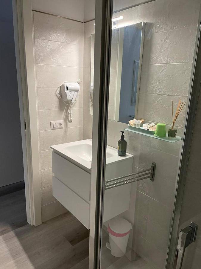 Double Room with Private Bathroom in Ortona (Italia), Ortona (comune)