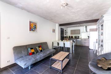 Location De Vacances pour 8 Personnes dans Camaret-sur-Aigues, Provence, Photo 4