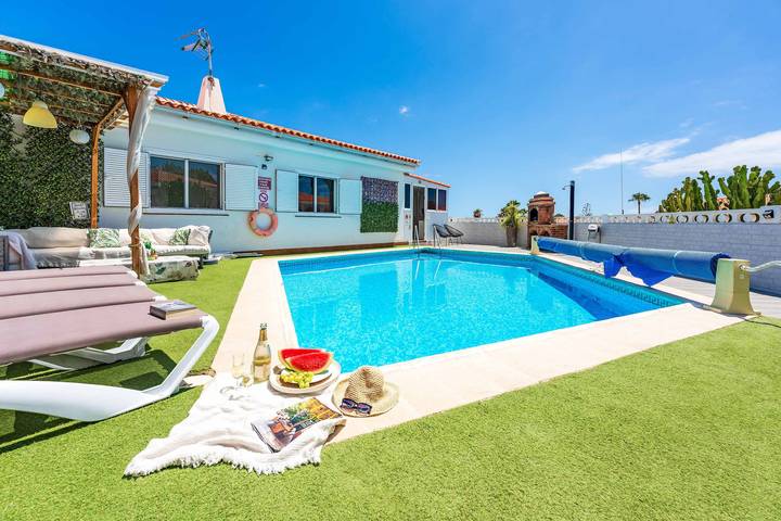 Villa voor 8 personen, met terras in Callao Salvaje
