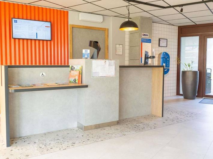 Hôtel pour 2 personnes, avec Jardin à Chambray-lès-Tours - 2