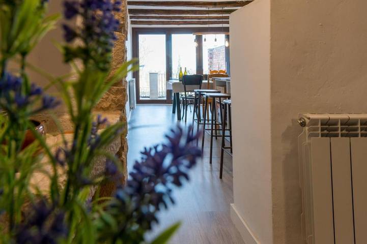 Casa rural para 9 personas, con terraza y jardín, Se admiten mascotas en Segría - 2