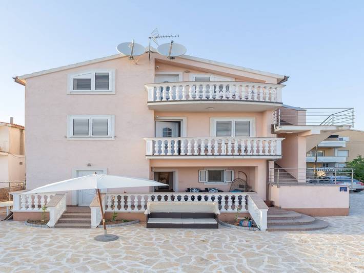 Ganze Wohnung, 2-Zimmer-Wohnung in Vodice in Vodice, Šibenik-Knin