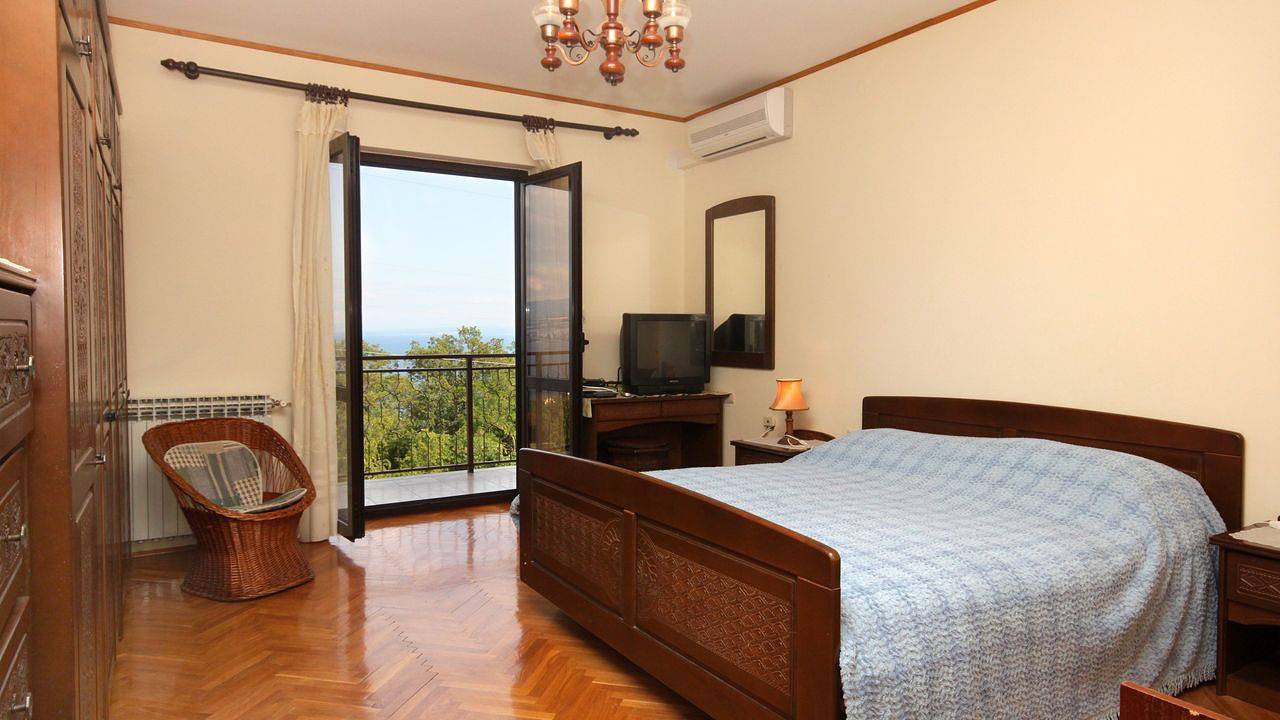 Ganze Ferienwohnung, Zimmer für 2 Personen (20 m²) in Ičići in Icici, Opatija Riviera