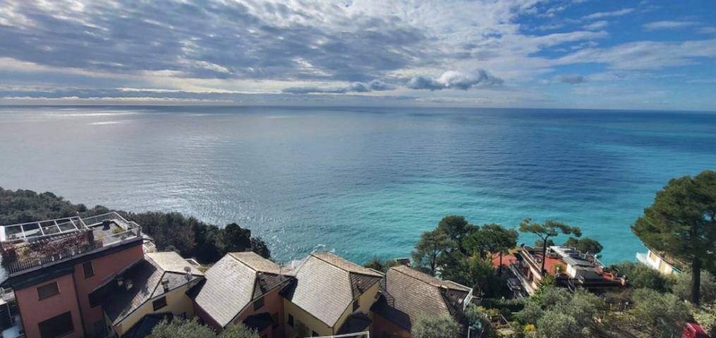 Appartamento intero, "Ocean Blue" un gioiello con Vista mare impareggiabile, posto auto privato, aria condizionata in Sant'Andrea di Rovereto, Chiavari