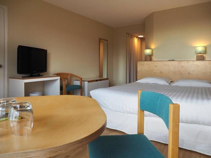 Hôtel pour 4 personnes, avec jardin, animaux acceptés dans Plage Sainte Anne du Portzic