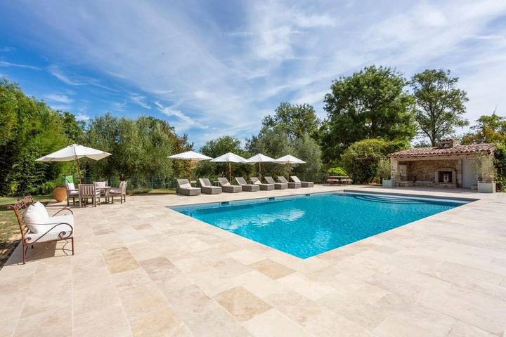 Location de vacances pour 12 personnes, avec piscine ainsi que jardin et terrasse à La Sauvetat - 3