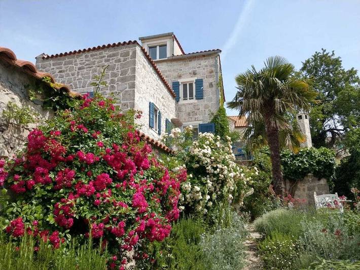 Gîte pour 4 personnes, avec Balcon ainsi que Terrasse et Jardin