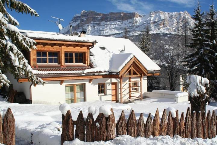 Ferienwohnung für 8 Personen, mit Balkon und Terrasse sowie Garten und Ausblick in La Villa - 2