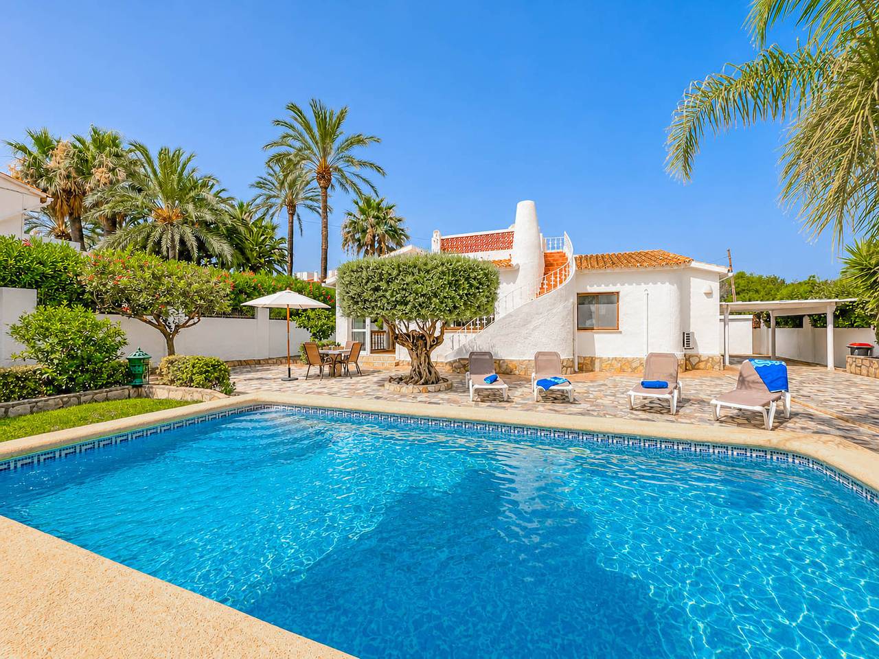 Las Marinas Cf in Almadraba, Costa Blanca