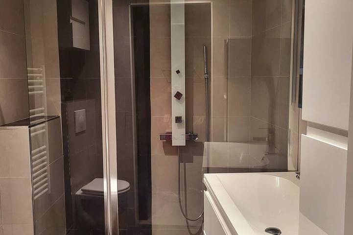 Location de vacances pour 4 personnes, avec terrasse ainsi que piscine et jardin à La Gaude - 4