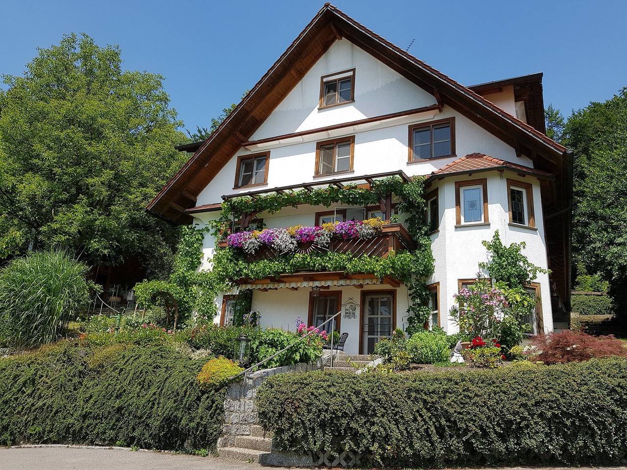 Apartamento entero, Apartamento 'Sonnenschein' con vistas a la montaña, terraza privada y Wi-Fi in Lindau, Suabia (Baviera)