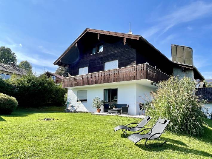 Ferienwohnung für 5 Personen, mit Balkon und Terrasse sowie Garten in Taching am See