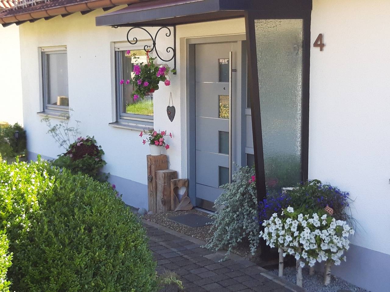 Ganze Wohnung, Ferienwohnung 'Schwäbische Alb' mit Gemeinschaftsterrasse, Wi-Fi und Klimaanlage in Gomadingen, Neckar-Alb