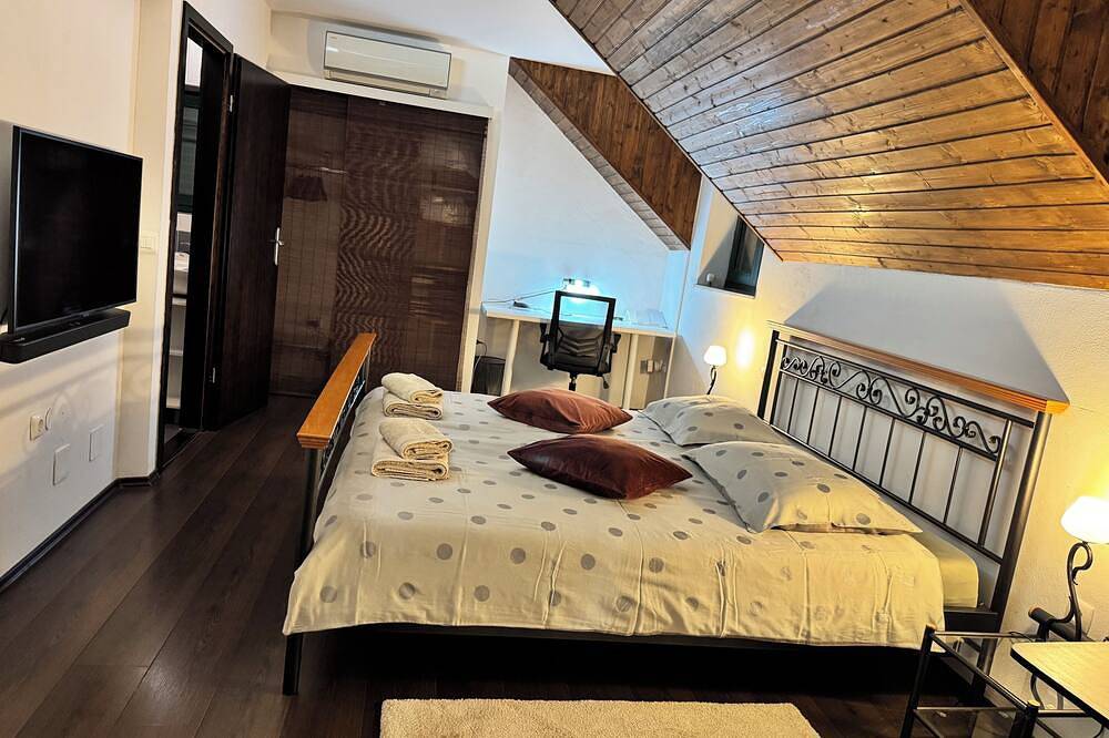 Villa with Pool and Stunning Sea View in Milna, Brac