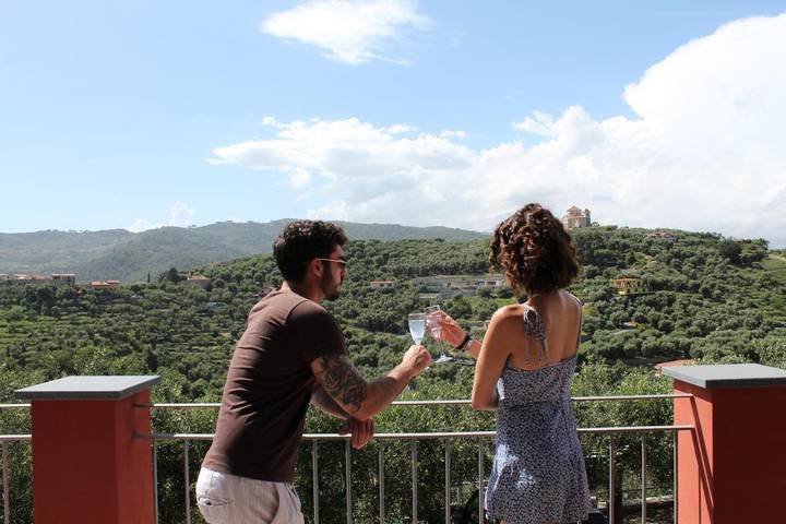 Villa pour 6 personnes, avec vue et jardin, animaux acceptés à Imperia - 2