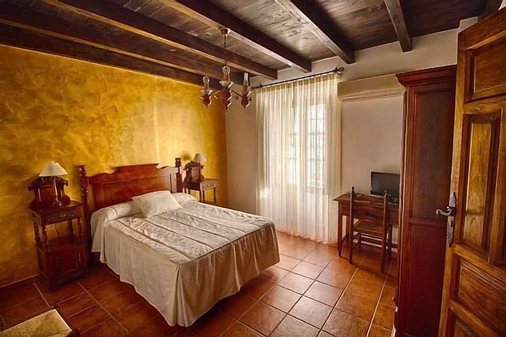 Casa Rural Tía Tomasa para 10 personas in Malpartida de Plasencia, Parque Nacional de Monfragüe