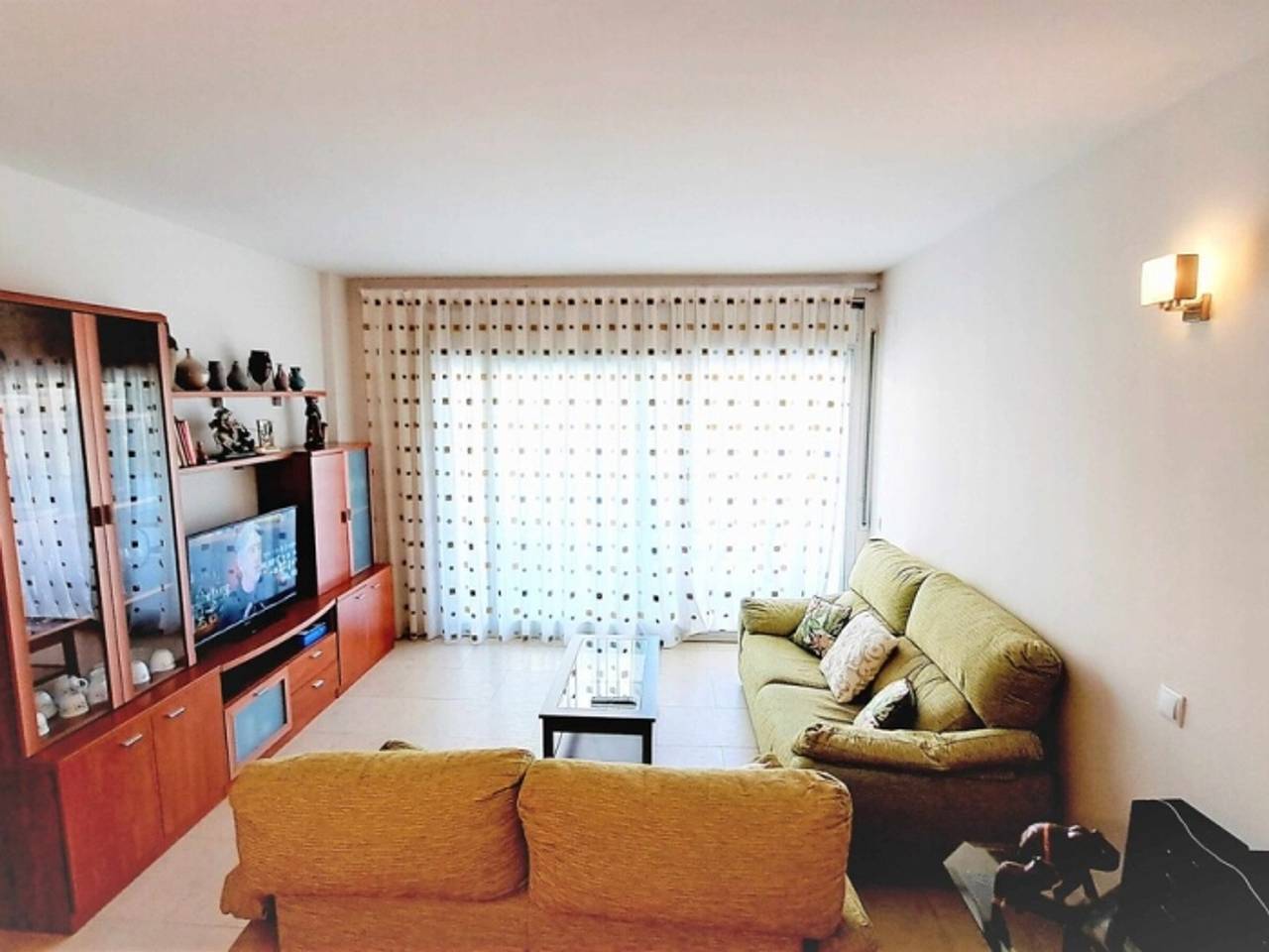 Entire apartment, Spacious 2-bedroom apartment with spa in Salou in Salou, Costa Dorada
