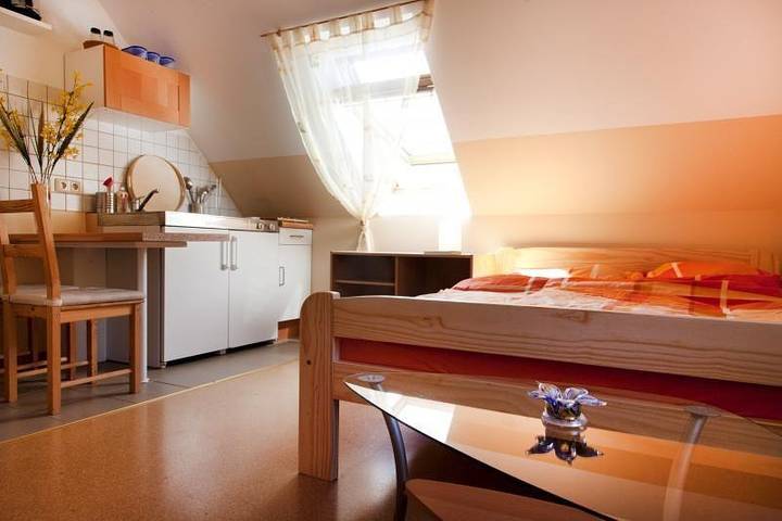 Ferienwohnung für 2 Personen, mit Terrasse in Nord - Rügen - 2