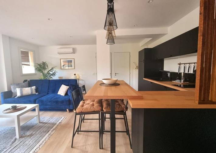 Gîte pour 4 personnes, avec vue et jardin, animaux acceptés dans Plage de la Bouillabaisse - 2