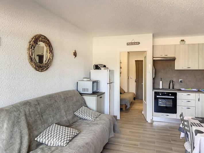 Gîte pour 4 personnes, avec terrasse et piscine dans Port de Bormes les Mimosas - 4
