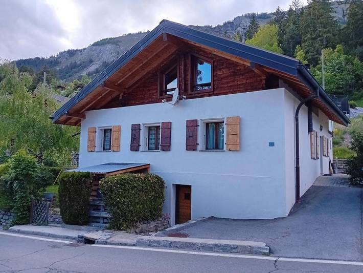Gîte pour 4 personnes, avec vue et jardin, animaux acceptés à Savièse - 3