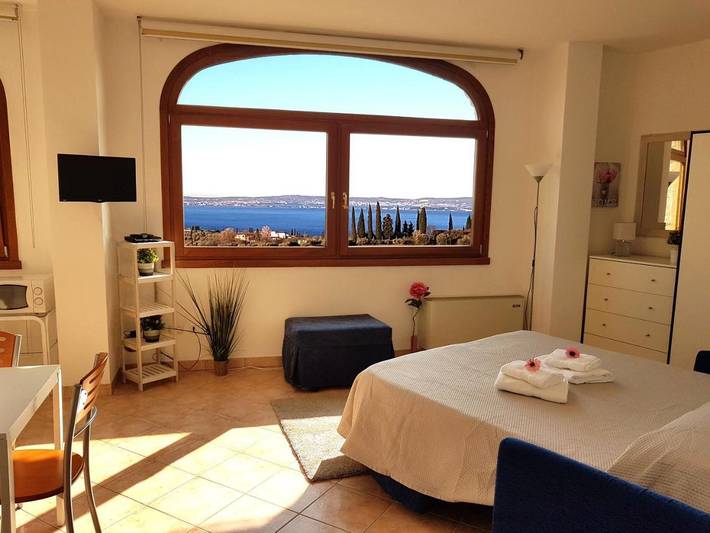 Ferienwohnung für 2 Personen, mit Ausblick und Seeblick, mit Haustier in Cavaion Veronese - 3
