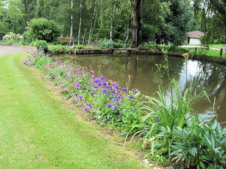 Mille Fleurs - Chambre 1 in Peyrat-de-Bellac, Région de Bellac