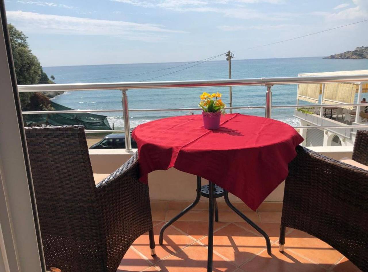Albergo a gestione familiare per 3 persone con vista oceano in Dulcigno