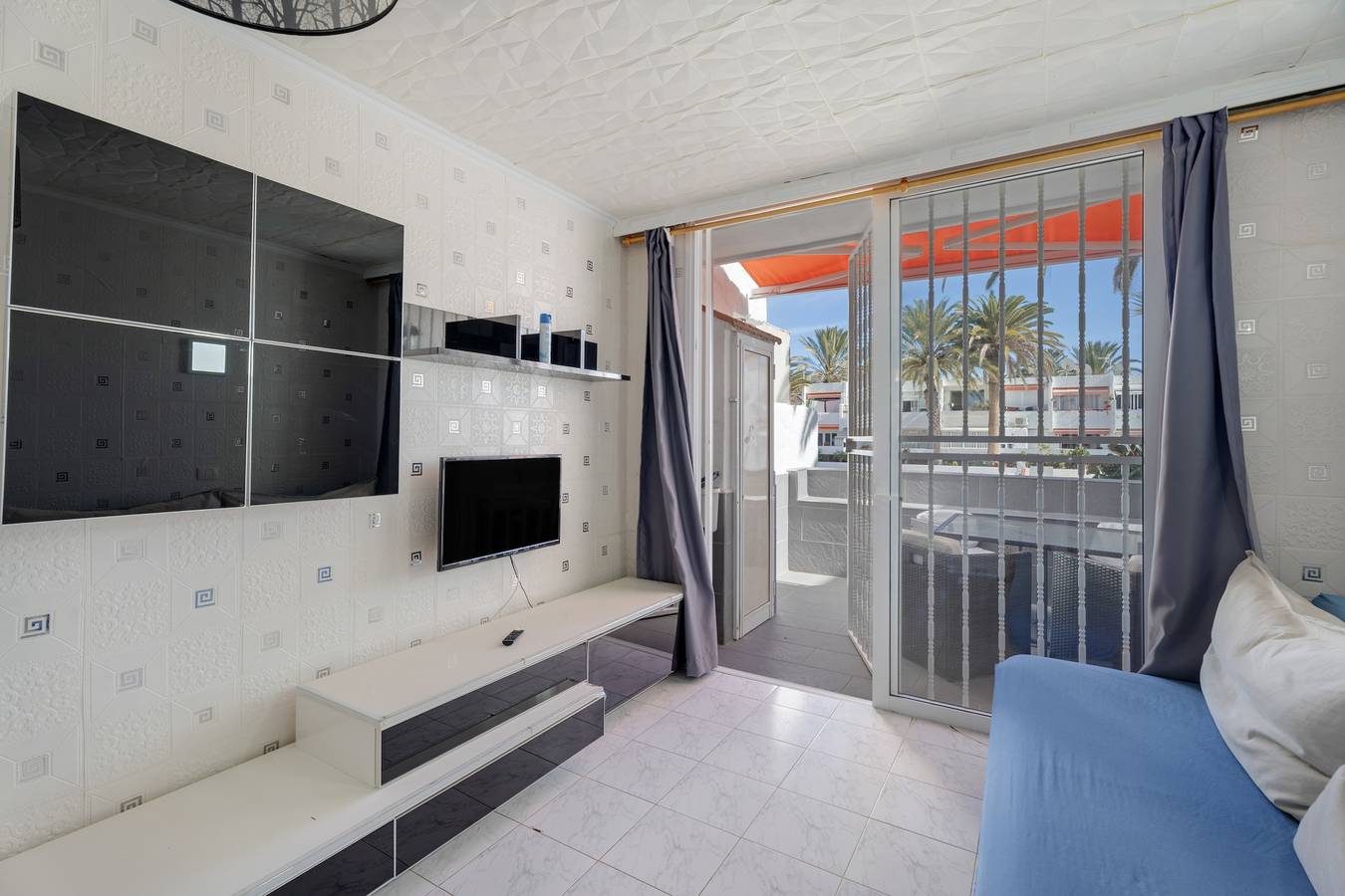 Appartement entier, Appartement de vacances « Cozy Stay with Pool » : vue montagne, Wi-Fi et climatisation in Costa del Silencio, Arona