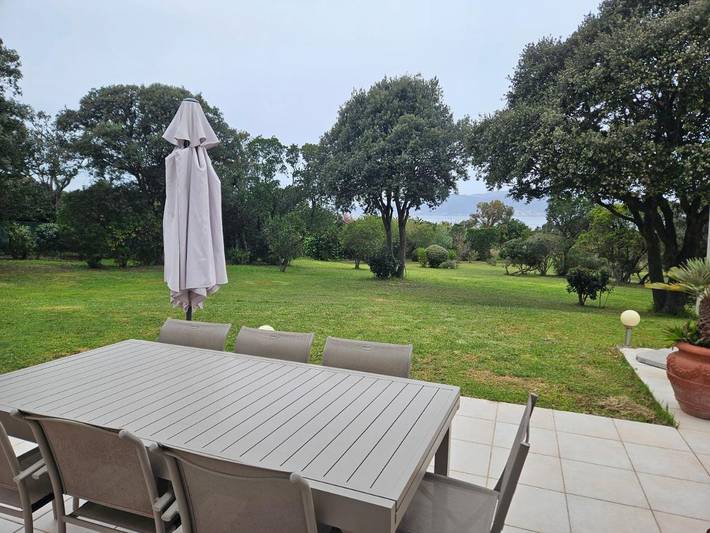 Location de vacances pour 8 personnes, avec jardin et vue dans Plage de la Stagnola - 4