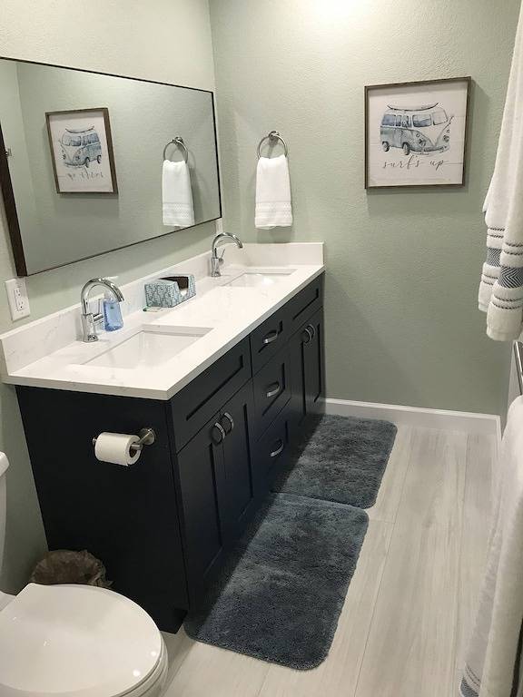 Vacation rental for 8 people, with balcony and pool in Indian Shores