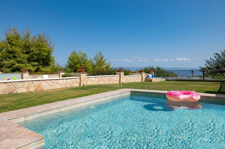 Ferienhaus für 4 Personen, mit Balkon und Terrasse sowie Garten und Ausblick in Chalkidiki - 2