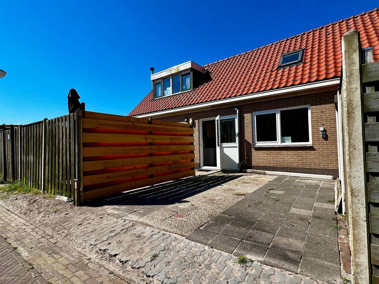 Sommerhaus in Petten nahe Strand in Petten, Noord-Holland - Nordseeküste