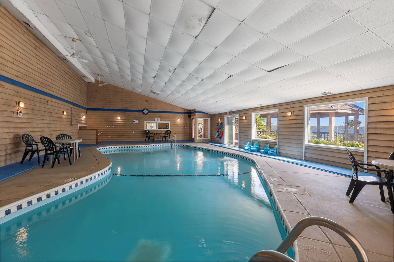 Entire apartment, North Beach Resort in Hubbard County