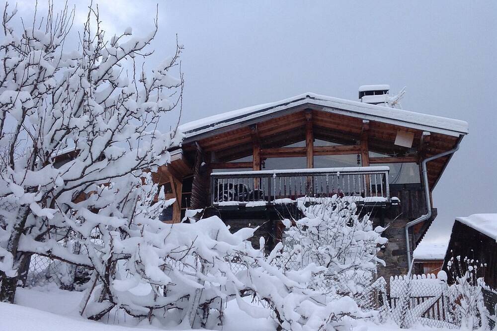 Superbe Chalet 10 pers, vue panoramique . ideal : Ete  et Hiver in Montagny, Massif de la Vanoise