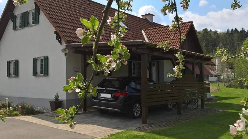 Ferienwohnung für 4 Personen, mit Garten und Balkon - 1