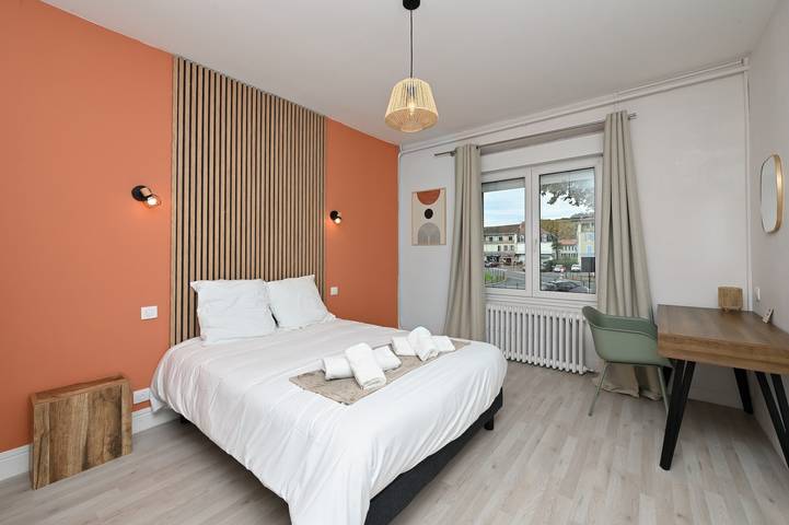 Room 'Double Room' with Shared Terrace, Wi-Fi and Air Conditioning in Salies-du-Salat, Haute-Garonne