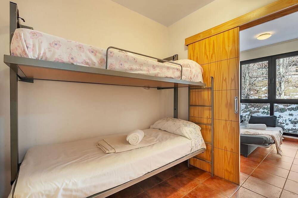 Appartamento intero, The studio apartment \"Monte Gorbea 7 I\" is located in the Sierra Nevada and offers direct access to the in Sierra Nevada Ski Resort, Monachil