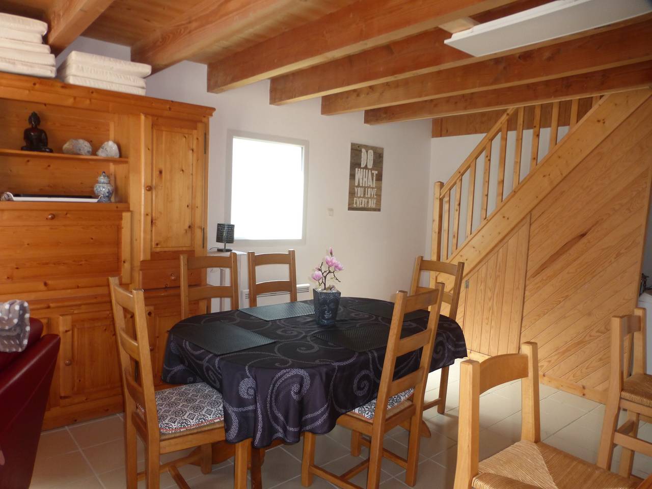 Casa Vacacional 'L'annexe' con Terraza Privada y Wi-Fi in Locmaria, Côte des Mégalithes