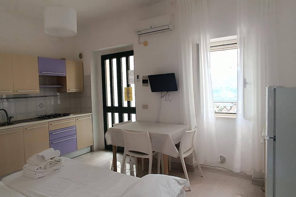 Entire apartment, Panoramic apartment with pool 2 - Liberato Puglia in Peschici, Peschici region