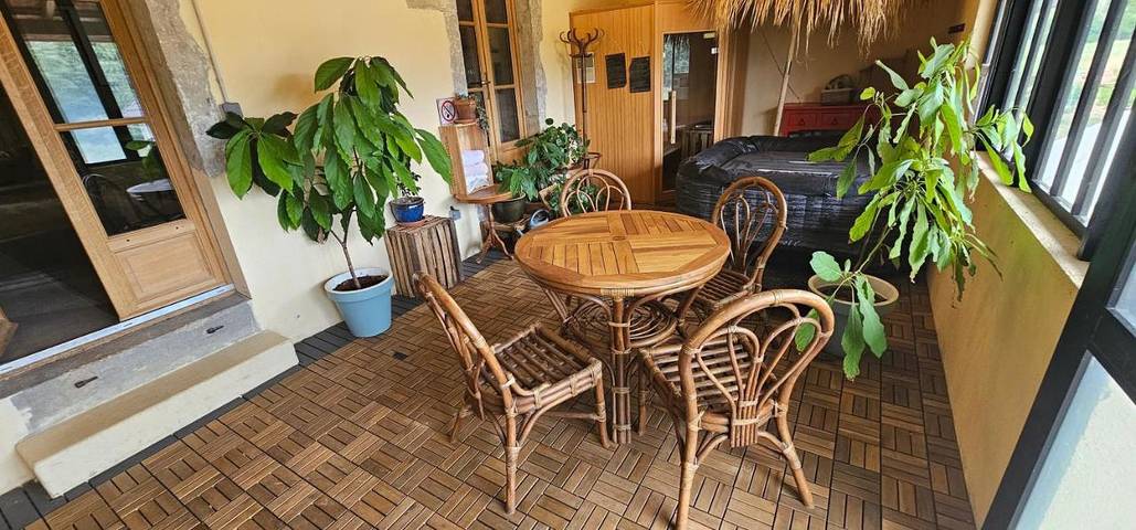 Location de vacances pour 10 personnes, avec sauna ainsi que jardin et jacuzzi à Paris-l'Hôpital - 2