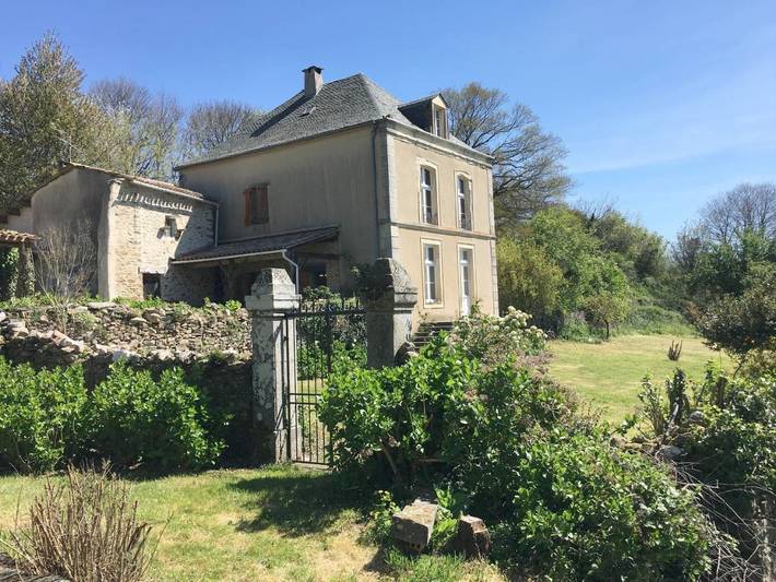 Maison de campagne pour 2 personnes, avec vue ainsi que jardin et piscine à Verdun-en-Lauragais