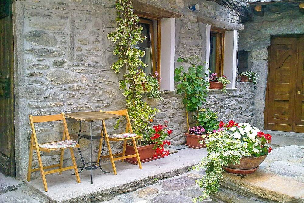 Außergewöhnliches 3-Zimmer-Rustico mit Balkon und zauberhafter Seesicht in Cannero Riviera, Lago Maggiore (Piemont)