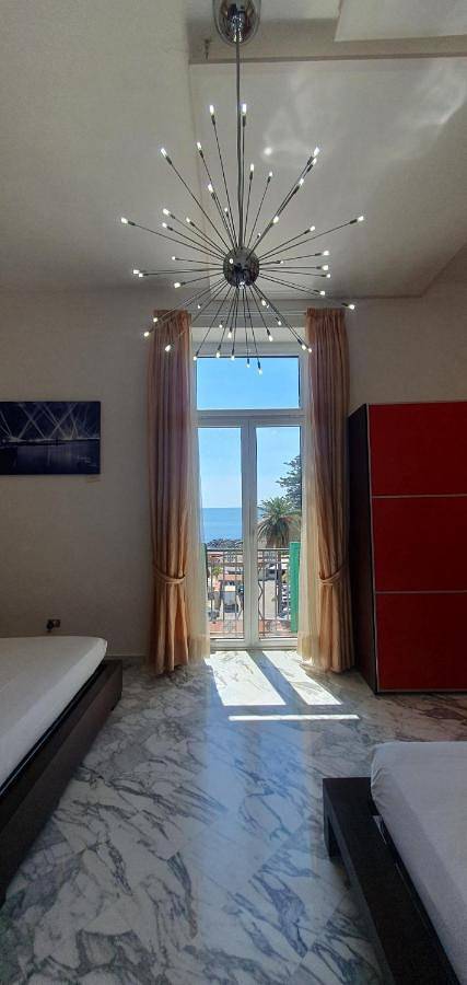 Triple Room with Private Bathroom in Portici, Parco nazionale del Vesuvio