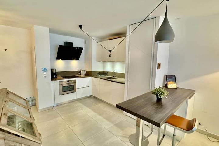 Gîte pour 4 personnes, avec vue et balcon dans Gare De Saint Raphael Valescure - 4